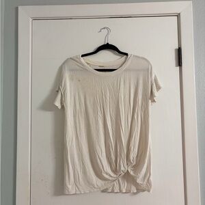 Time and Tru Cream Short Sleeve Top